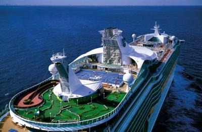 Grand Holiday Weekend Cruise Package